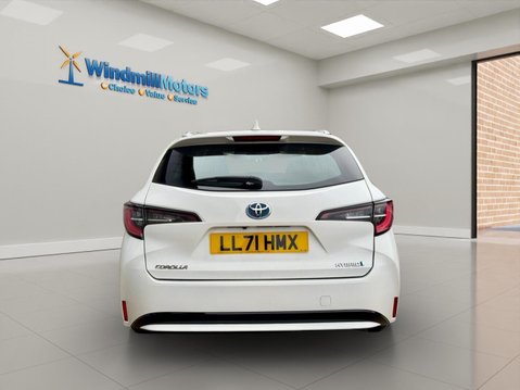 Toyota Corolla 1.8 VVT-h Icon Touring Sports CVT Euro 6 (s/s) 5dr 8