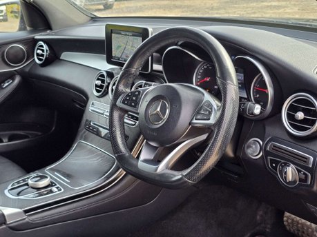 Mercedes-Benz GLC 2.1 GLC220d AMG Line SUV 5dr Diesel G-Tronic 4MATIC Euro 6 (s/s) (170 ps) 44