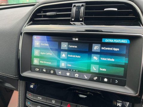 Jaguar F-Pace R-SPORT AWD 29