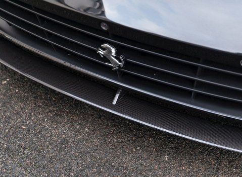 Ferrari GTC4 Lusso 26