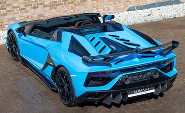 Lamborghini Aventador SVJ LP 770-4 Roadster 13