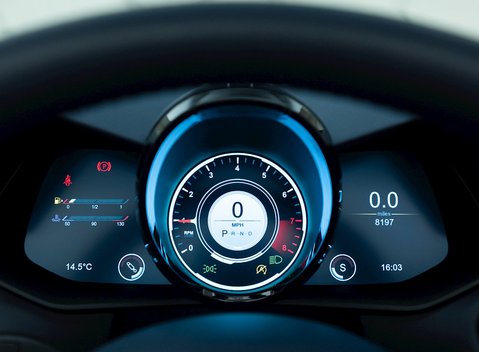 Aston Martin V8 Vantage Roadster 17