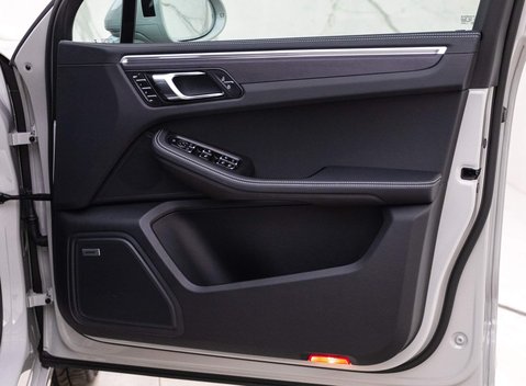 Porsche Macan 2.9T V6 GTS PDK 4WD Euro 6 (s/s) 5dr 19