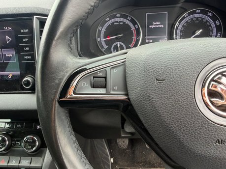 Skoda Karoq SE TSI 16