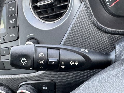 Hyundai i10 SE 24