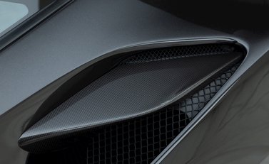 Ferrari F8 Tributo 21