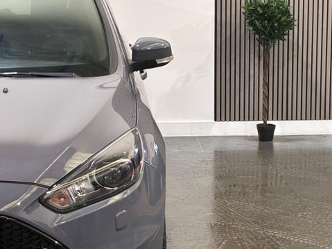 Ford Focus 2.0 TDCi ST-3 Euro 6 (s/s) 5dr 56