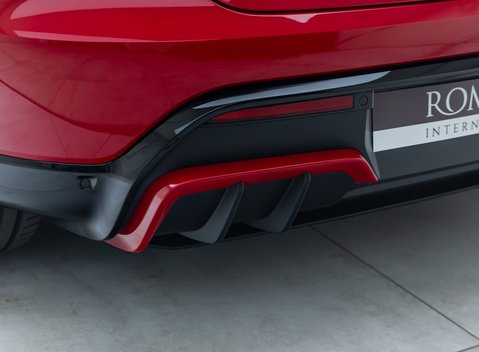 Porsche Macan GTS Electric 46