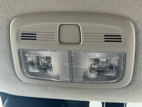 Suzuki Vitara SZ-T BOOSTERJET MHEV 29