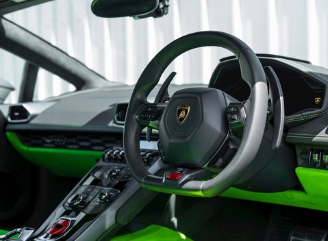 Lamborghini Huracan LP610-4 11