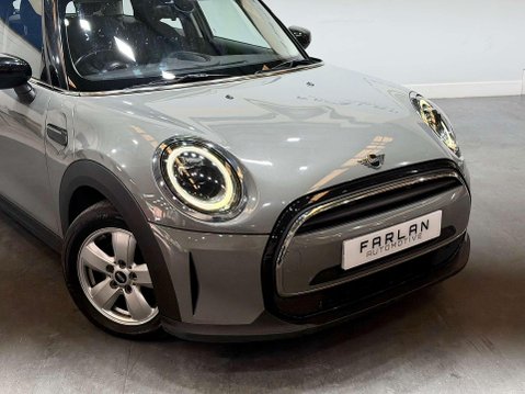 Mini Hatch 1.5 Cooper Classic Hatchback 5dr Petrol Steptronic Euro 6 (s/s) (136 ps) 12