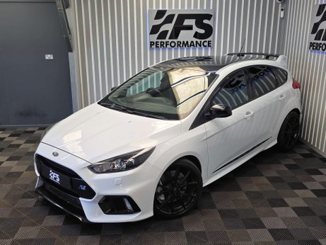 Ford Focus 2.3T EcoBoost RS Hatchback 5dr Petrol Manual AWD Euro 6 (s/s) (350 ps) 38