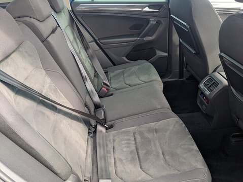 Volkswagen Tiguan SEL TDI BMT 4MOTION 14