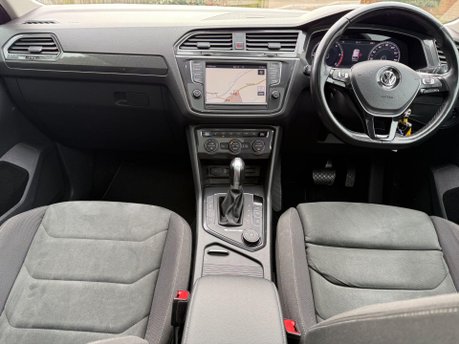 Volkswagen Tiguan 2.0 TDI BlueMotion Tech SEL DSG 4Motion Euro 6 (s/s) 5dr 22