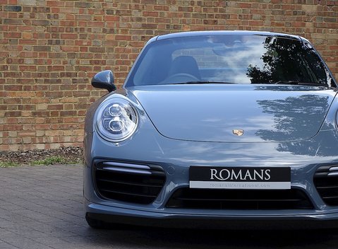 Porsche 911 (991) Turbo 5