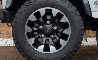 Land Rover Defender 90 Works V8 70th Edition 10