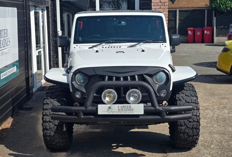 Jeep Wrangler 3.6 V6 Sahara Auto 4WD Euro 5 4dr (284 bhp)