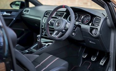 Volkswagen Golf GTi Clubsport S 11