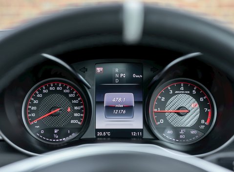 Mercedes-Benz C Class C63 S Coupe 16