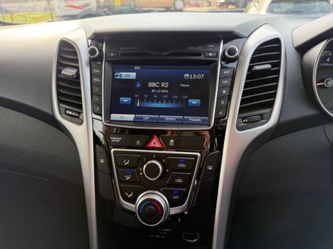 Hyundai i30 1.4 Blue Drive SE Nav Euro 6 (s/s) 5dr 12