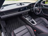 Porsche 911 TARGA 4S 8