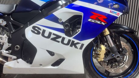 Suzuki GSX-R 2005 28K NEW MOT SERVICED WARRANTY 600CC SUPER SPORT GIXXER 24