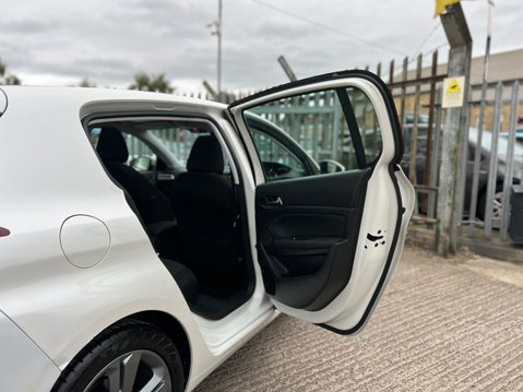 Peugeot 308 E-HDI ACTIVE 42