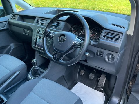 Volkswagen Caddy C20 TDI HIGHLINE 9
