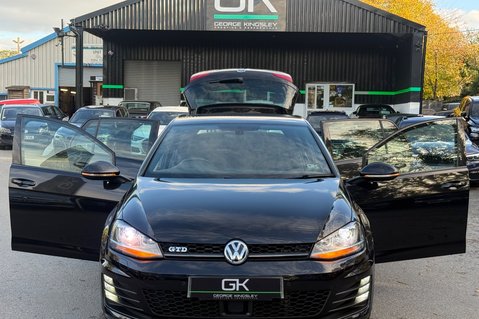 Volkswagen Golf GTD -TWO OWNERS -£20 ROAD TAX -9 SERVICES - ORIGINAL & UNMODIFIED -KEYLESS 18