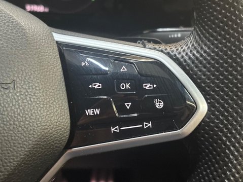 Volkswagen Golf 1.5 eTSI MHEV R-Line DSG Euro 6 (s/s) 5dr 18