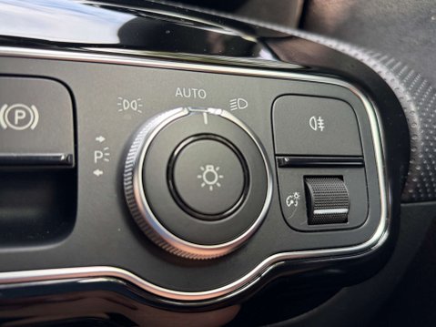 Mercedes-Benz A Class 1.3 A 200 AMG Line Auto 5dr 51