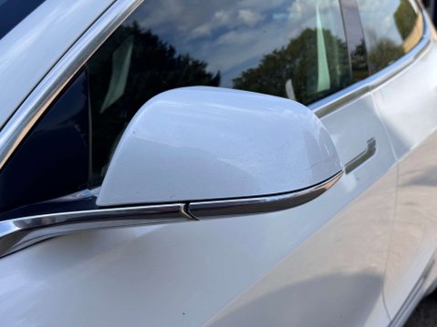 Tesla Model 3 Model 3 Long Range AWD 4WD 4dr 20