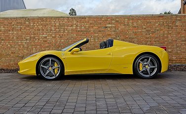 Ferrari 458 Spider 8