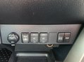 Toyota Rav 4 VVT-I INVINCIBLE Auto 18