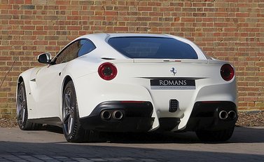 Ferrari F12 Berlinetta 5