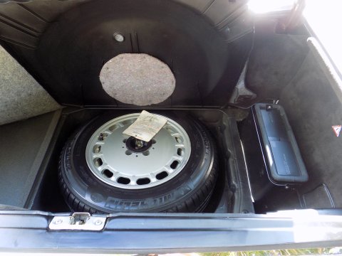 Mercedes-Benz R107 420 SL Sports 22