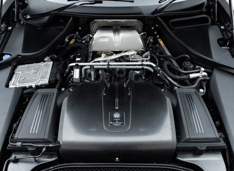 Mercedes-Benz Amg GT Black Series 32