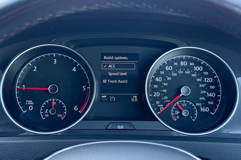 Volkswagen Golf MATCH TDI - 1 OWNER - 11 SERVICES - VAT QUALIFYING - APPLE CAR PLAY 35