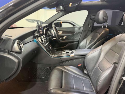 Mercedes-Benz C Class 2.1 C250d AMG Line (Premium Plus) Saloon 4dr Diesel G-Tronic+ Euro 6 (s/s) 35