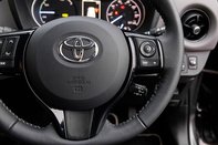 Toyota Yaris VVT-I ICON 21