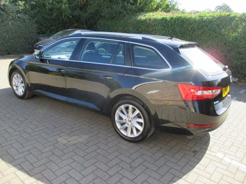 Skoda Superb 1.5 TSI ACT SE DSG Euro 6 (s/s) 5dr 8