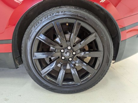 Land Rover Range Rover Velar 3.0 Range Rover Velar R-Dynamic HSE D300 Auto 4WD 5dr 28