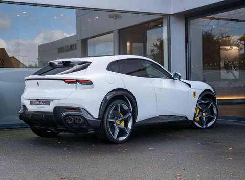 Ferrari Purosangue 3