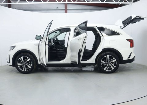 Kia Sorento 1.6 T-GDi 13.8kWh 3 SUV 5dr Petrol Plug-in Hybrid Auto AWD Euro 6 (s/s) (26 58
