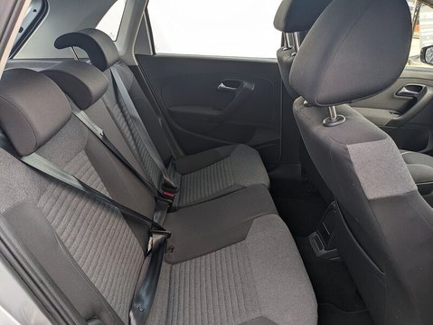 Volkswagen Polo SE DSG 16