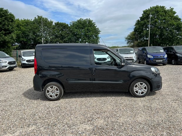 Fiat Doblo SWB L1H1 Low Roof Tecnico Air Con Sensors EURO 6 NO VAT 5