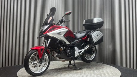 Honda NC750X DCT 2017 ONLY 17K AUTO FULL LUGGAGE 750CC A2 8