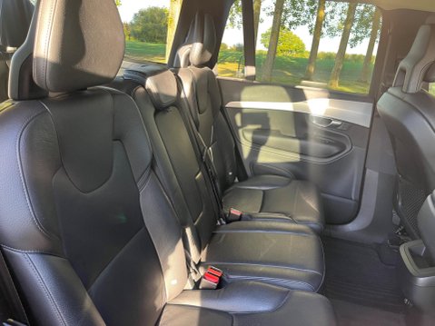 Volvo XC90 2.0 D5 PowerPulse Momentum Auto 4WD Euro 6 (s/s) 5dr 24