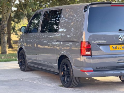 Volkswagen Transporter 2.0 Transporter T32 Sportline Black Edition TDI Semi-Auto 18
