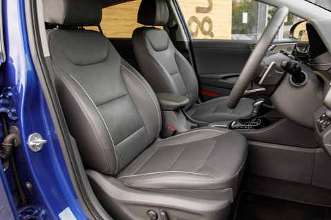 Hyundai IONIQ PREMIUM SE MHEV 26